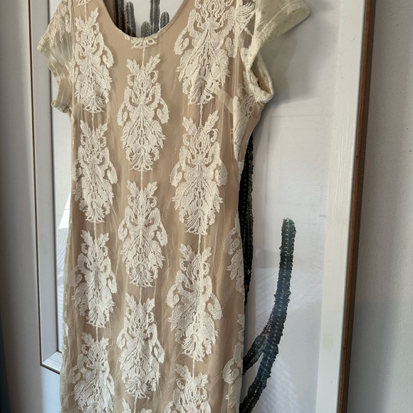 Elegant Ivory Cream Lace Dress bachelorette - Picture 4 of 9